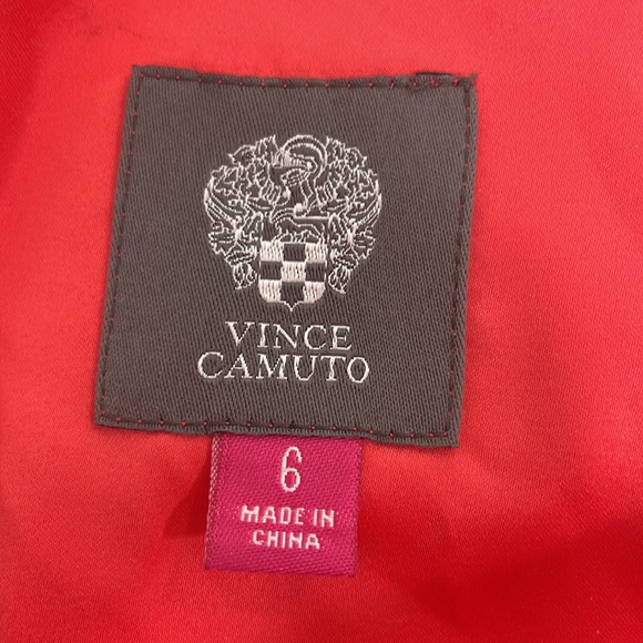 Vince Camuto Dress 6 Knee Length Red Sequins Short Sleeves Lined Point Neck - Picture 11 of 16
